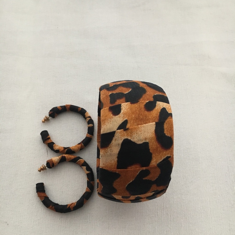 Animal Print Earring/Bracelet set